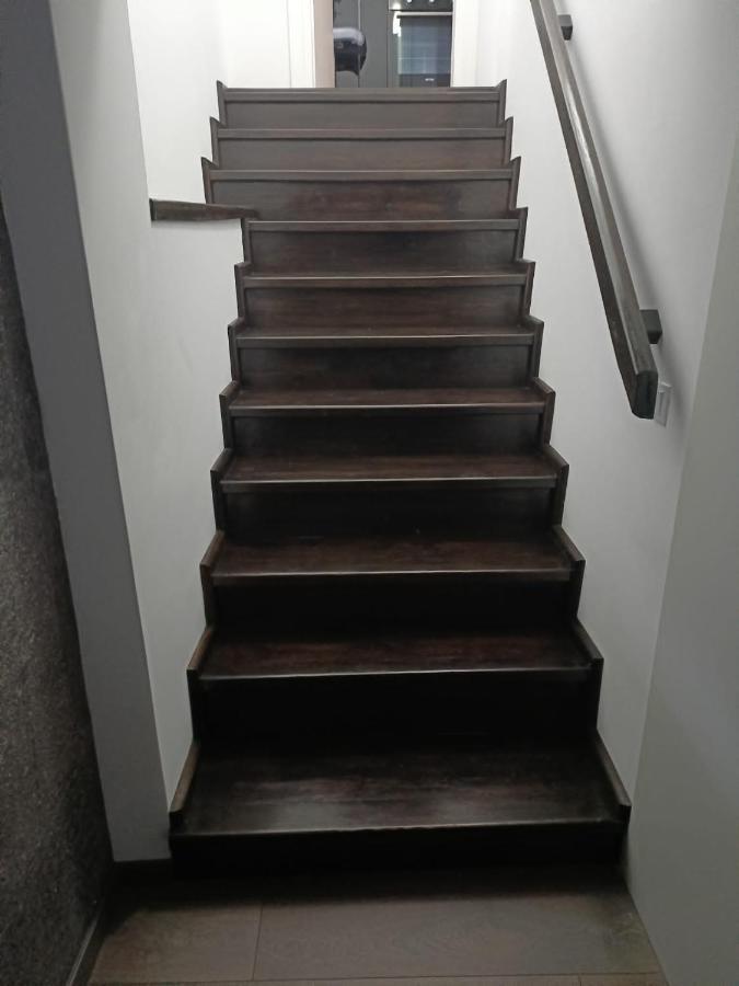 New Apartment Apartament Modern Recent Construit Modern Ujepitesu Tarsashazi Lakresz 미에르쿠리에씨우크 외부 사진