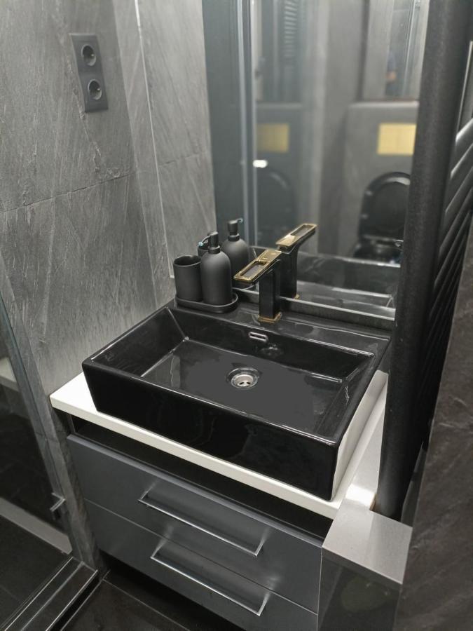 New Apartment Apartament Modern Recent Construit Modern Ujepitesu Tarsashazi Lakresz 미에르쿠리에씨우크 외부 사진